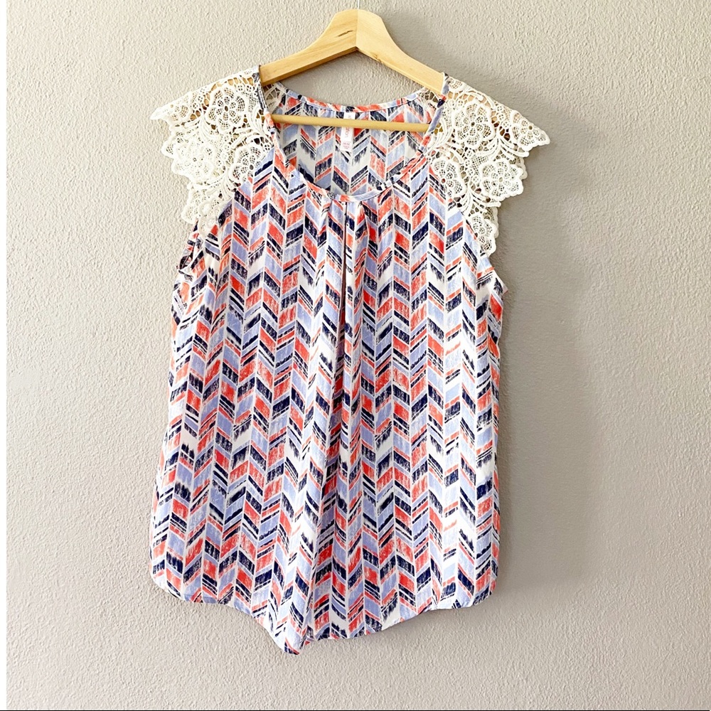 Xhilaration Geometric Top Sz M